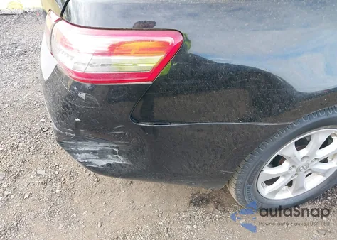 2010 Toyota Camry Le из США, поврежденный, VIN 4T4BF3EK2AR070680